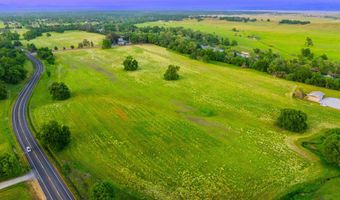 Deschutes Road, Anderson, CA 96007