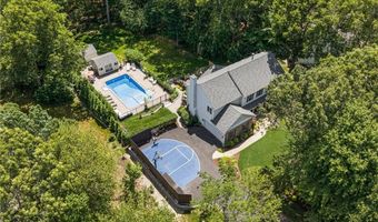 64 Fieldstone Ln, North Kingstown, RI 02874