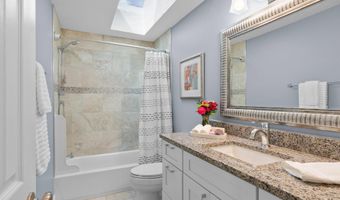 7460 CROSS GATE Ln, Alexandria, VA 22315