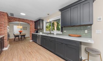 3446 Charing Cross Rd, Ann Arbor, MI 48108