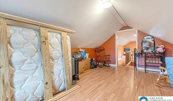 9338 Sherwood Dr, Kunkletown, PA 18058
