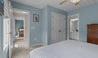 123 CASTLE ROCKS Rd, Warwick, RI 02886