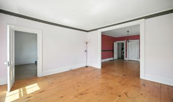 36 CHESTER St, Chester, NH 03036
