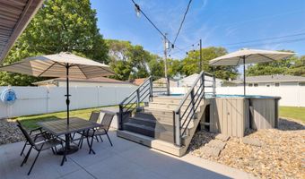 814 SE Oak Dr, Ankeny, IA 50021