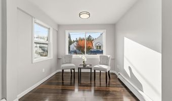 10 Woburn St, Cranston, RI 02910