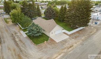 210 W Salmon Ave, Arco, ID 83213