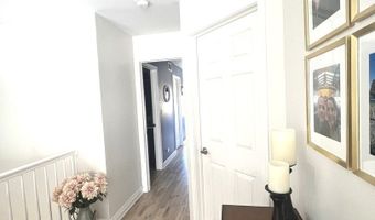 615 W St Johns Pl, Addison, IL 60101