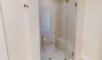 4 Longview Dr 302, Atkinson, NH 03811