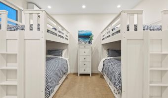 851 Aalapapa Dr, Kailua, HI 96734