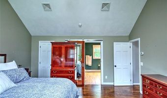 96 Windsong Rd, Cumberland, RI 02864