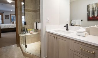 63 Avondale Ln R-213, Beaver Creek, CO 81620