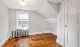 16 Elm Ave, East Providence, RI 02916