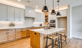 300 W Pepper Tree Rd, Andover, KS 67002