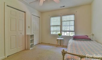 145 Fox Glen Dr, Arden, NC 28704