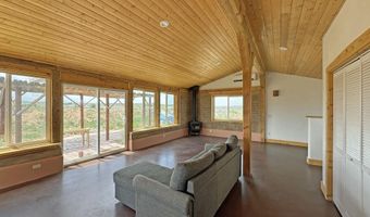 620 Tune Dr, Arroyo Hondo, NM 87513