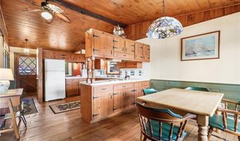 316 Court House Ln, Burrillville, RI 02859