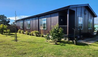 87882 AUCTION BARN Ln, Bandon, OR 97411