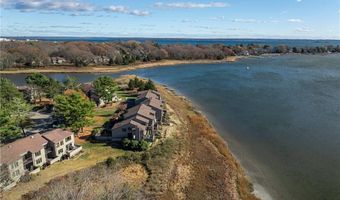 255 Fishing Cove Rd, North Kingstown, RI 02852