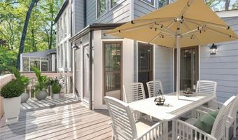 100 Little Rdg, Berkeley Lake, GA 30096