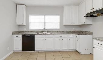 3808 OAKWOOD Dr, Adamsville, AL 35005