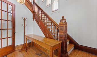 403 N Locust St, Adrian, MI 49221