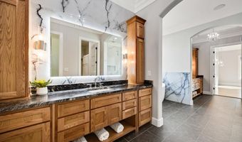 516 Lodge Hill Dr, Heath, TX 75032