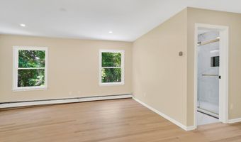 39 Briarwood Dr, Colchester, CT 06415