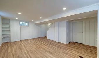 21 KENTBURY Way, Bethesda, MD 20814