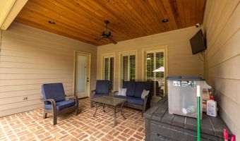 230 Eastwood Dr, Brandon, MS 39042