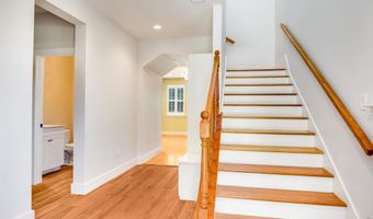 2580 Peterson Creek Dr, Santa Rosa, CA 95403