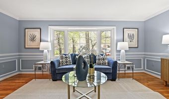 3808 WINTERSET Dr, Annandale, VA 22003