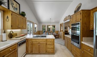 923 Bear Run Way, Arnold, CA 95223