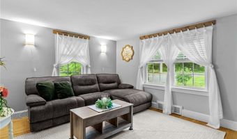 223 Chopmist Hill Rd, Glocester, RI 02814