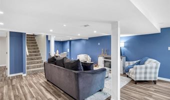 673 Lemonwood Dr, Ballwin, MO 63021
