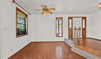 8525 Wildflower Ln, Agua Dulce, CA 91390