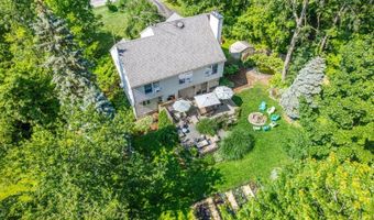 6 Colonial Cir, Alloway, NJ 07418