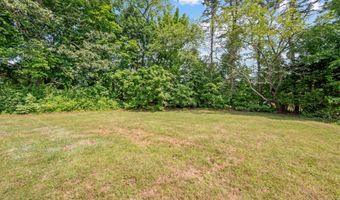 18 Grove Rd, Cromwell, CT 06416