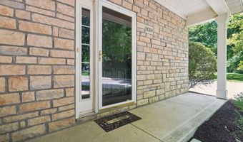 8004 Flint Run Pl 15, Columbus, OH 43235