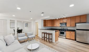 610 BASHFORD Ln 1301, Alexandria, VA 22314