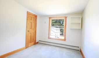 671 Essex St, Bangor, ME 04401