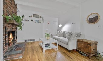 17 Pine St, Bellingham, MA 02019