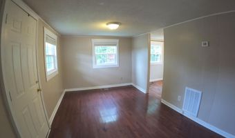 9 Sharp Rd, Athens, TN 37303
