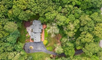 20 Beechwood Dr, Cranston, RI 02921