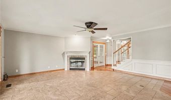618 E 1714 Rd, Baldwin City, KS 66006