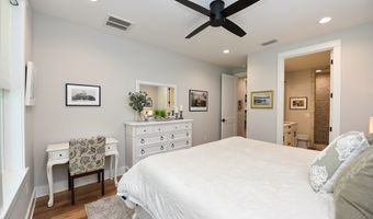 225 Ave D, Apalachicola, FL 32320