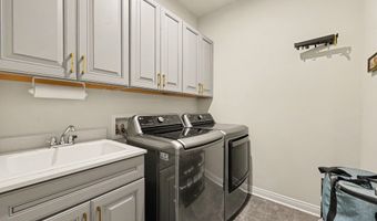 3580 Bella Vista Dr, Ann Arbor, MI 48108