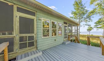 452 Indian Bluff Dr, Arapahoe, NC 28510