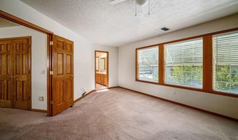 2220 Park Ter NW, Albany, OR 97321