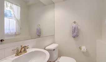 29 Thomsen Dr, Airmont, NY 10952