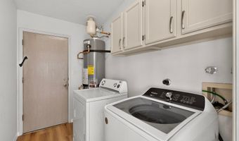 7804 Oakland Ave NE, Albuquerque, NM 87122